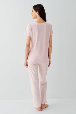 Kadın Yazlık %50 Pamuk %50 Modal Pijama Takımı – Kısa Kollu, Çizgili Alt, Rahat Ev Giyimi - 4
