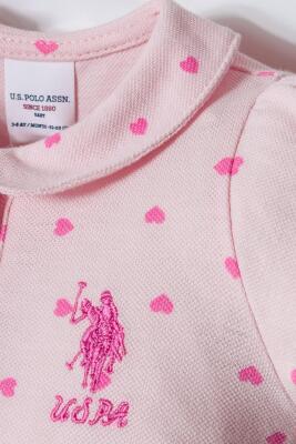 US Polo Assn. Kız Bebek Pike Tulum %100 Pamuk – Kalpli Desenli, Kısa Kollu Yazlık Bebek Tulum - 5